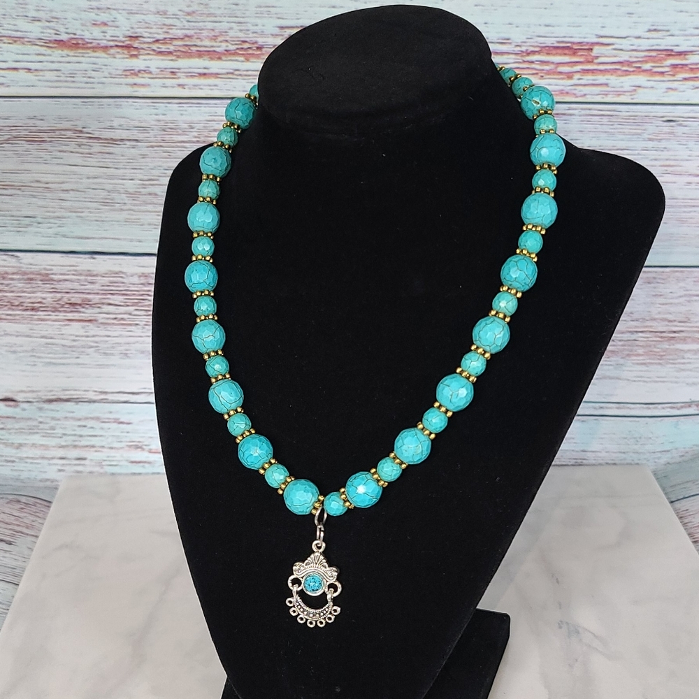 Handmade Turquoise Crackle Necklace 10"